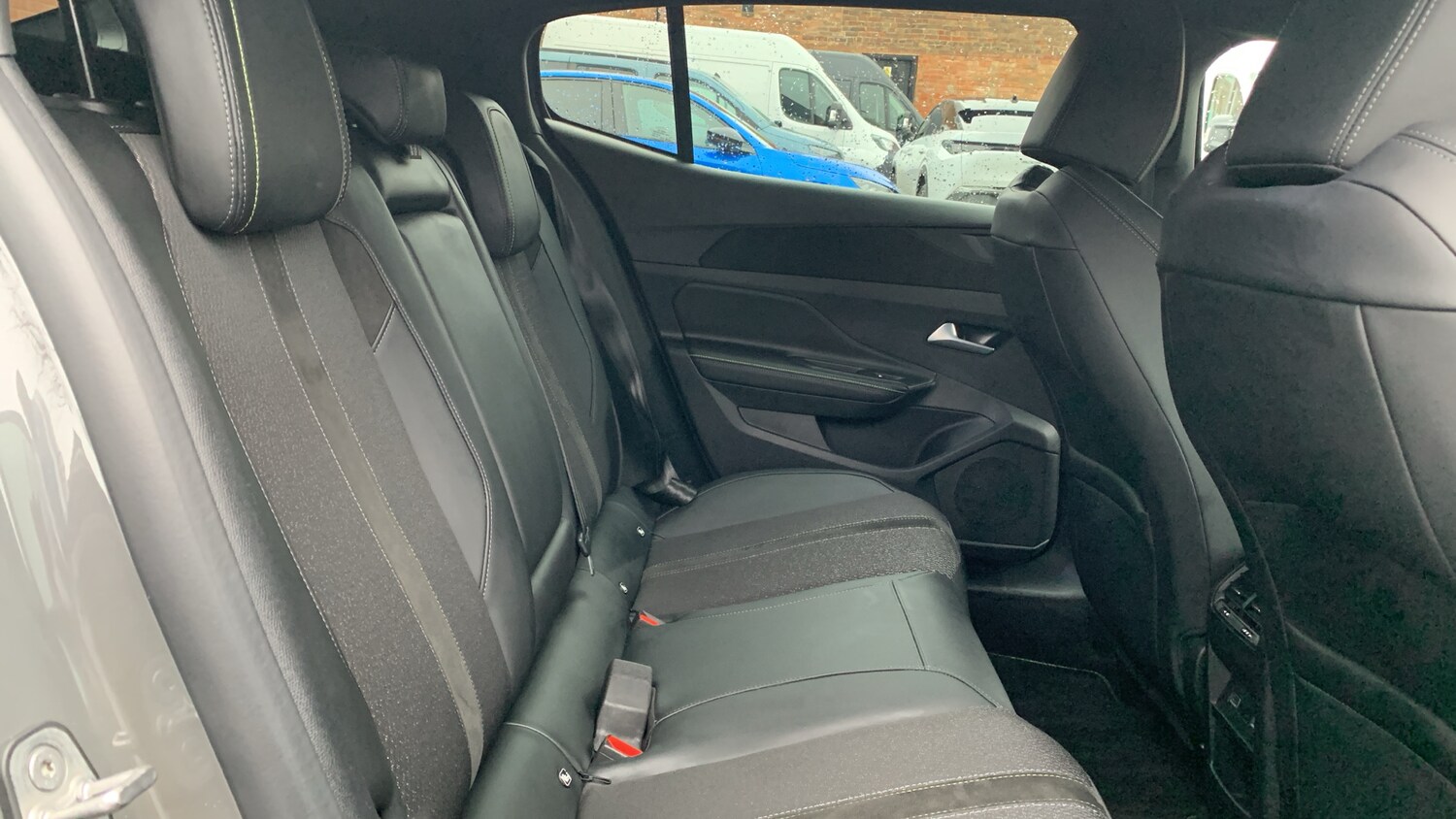 Used Peugeot 408 2025 for sale - 77388288: Photo 32