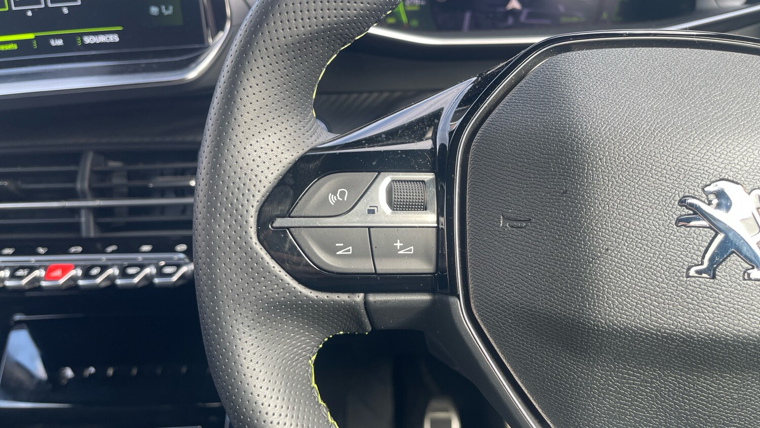 Used Peugeot 208 2023 for sale - 78073575: Photo 23