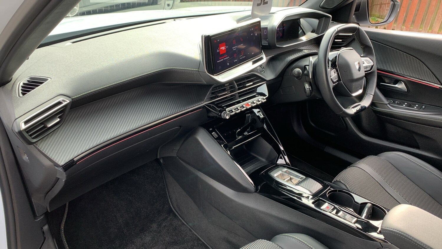 Used Peugeot 2008 2024 for sale - 76154031: Photo 12