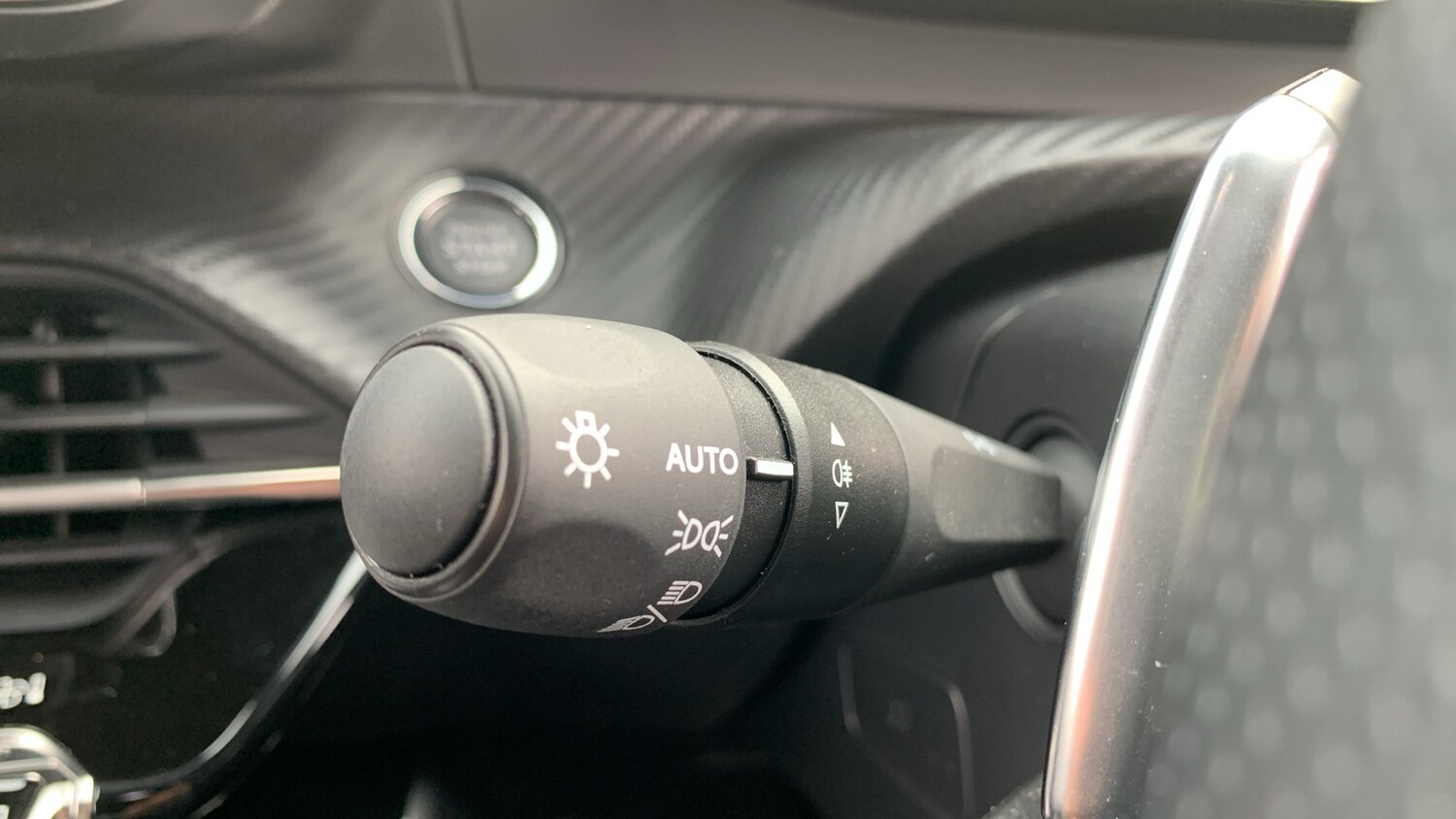 Used Peugeot 2008 2024 for sale - 76154031: Photo 27