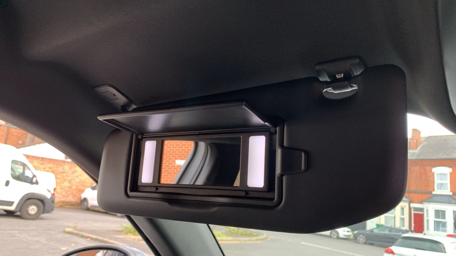 Used Peugeot 2008 2024 for sale - 76154031: Photo 36