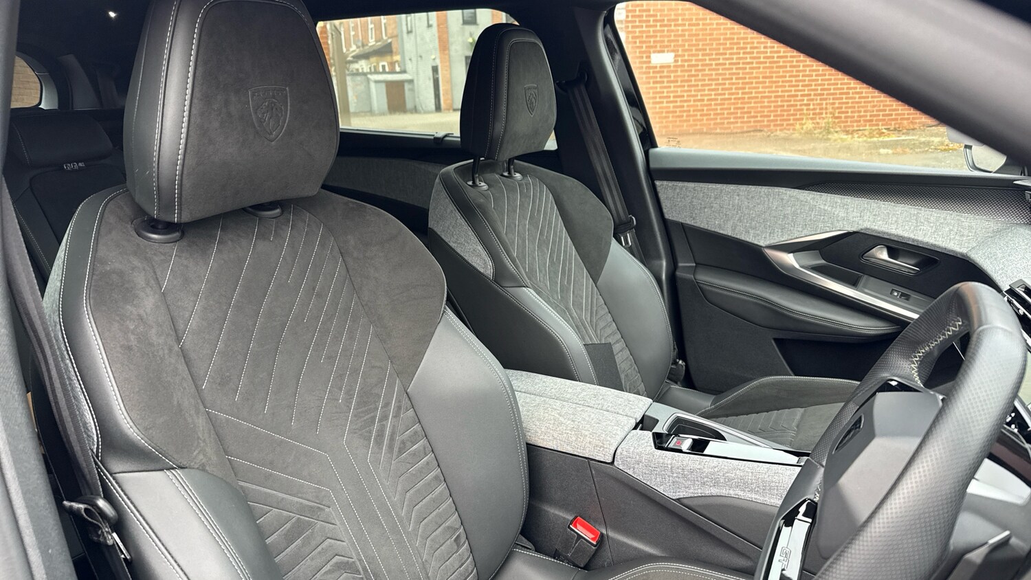 Used Peugeot 5008 2024 for sale - 76139401: Photo 42