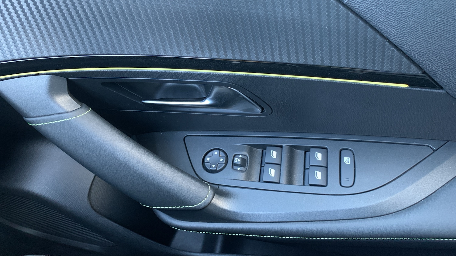 Used Peugeot 2008 2023 for sale - 76139397: Photo 22