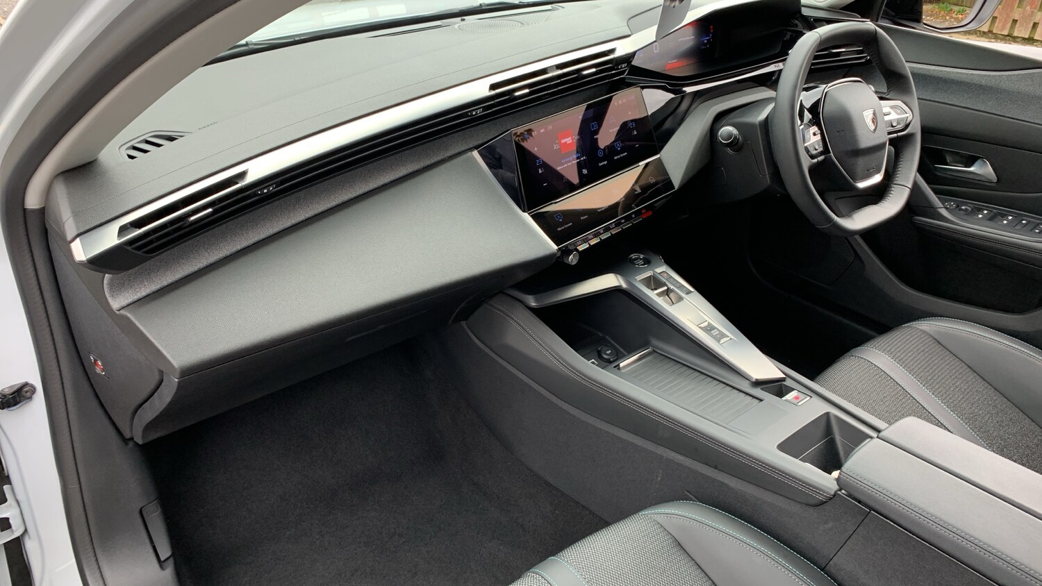 Used Peugeot 308 SW 2024 for sale - 76154030: Photo 12