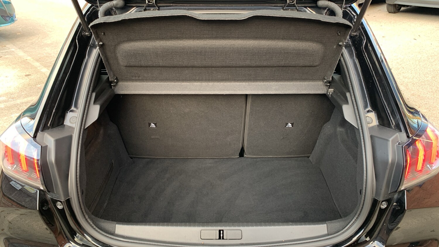 Used Peugeot 208 2023 for sale - 77941392: Photo 19