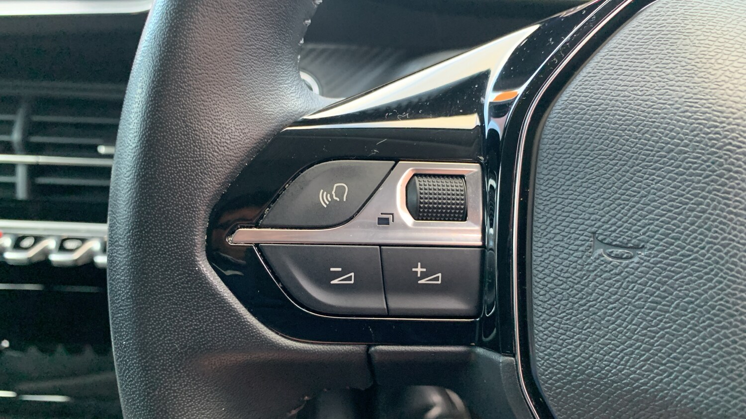 Used Peugeot 208 2023 for sale - 77941392: Photo 23