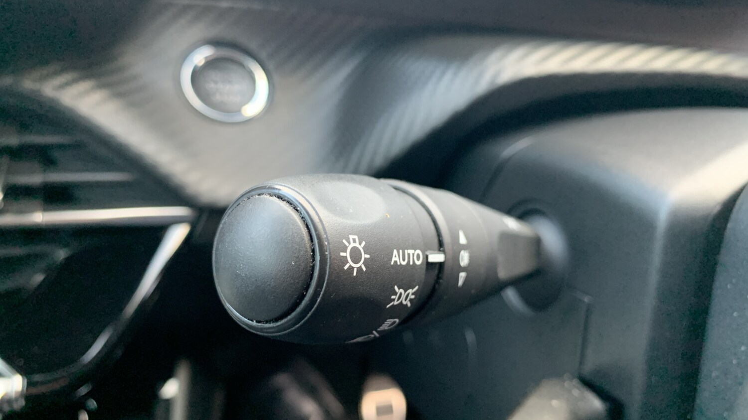 Used Peugeot 208 2023 for sale - 77941392: Photo 27