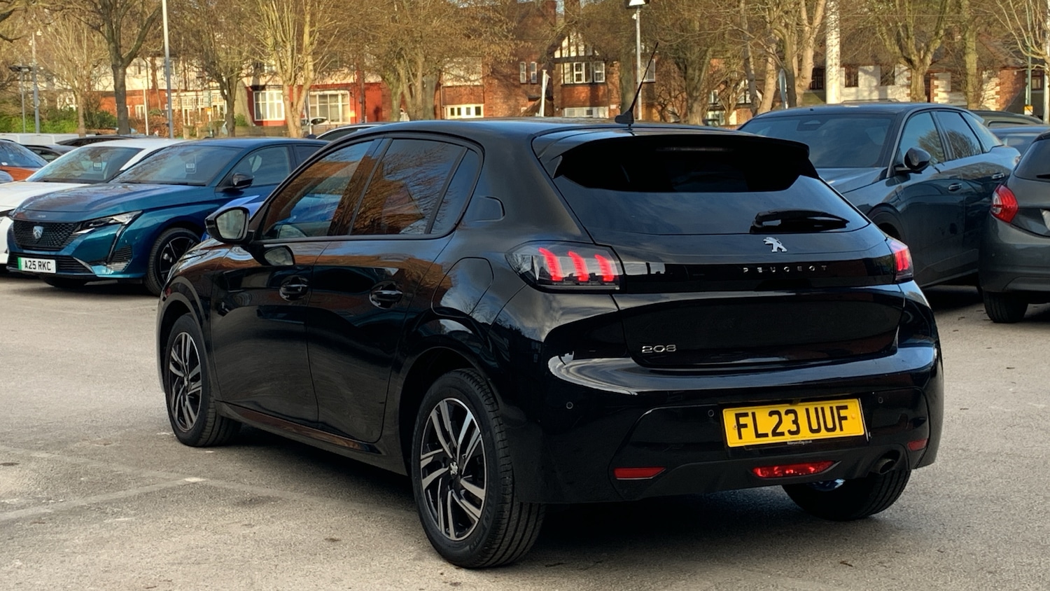 Used Peugeot 208 2023 for sale - 77941392: Photo 5