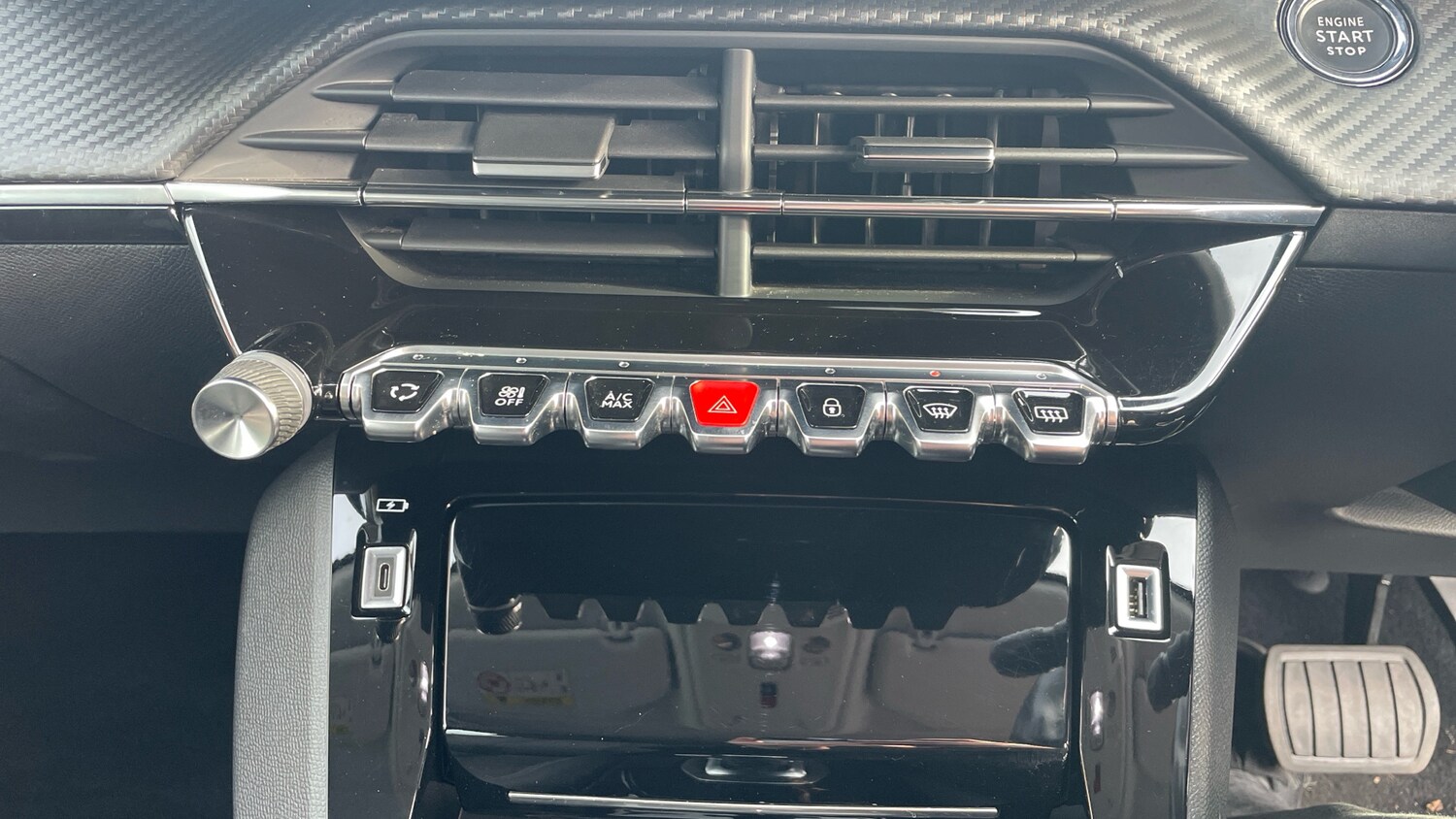 Used Peugeot 2008 2021 for sale - 77599602: Photo 30