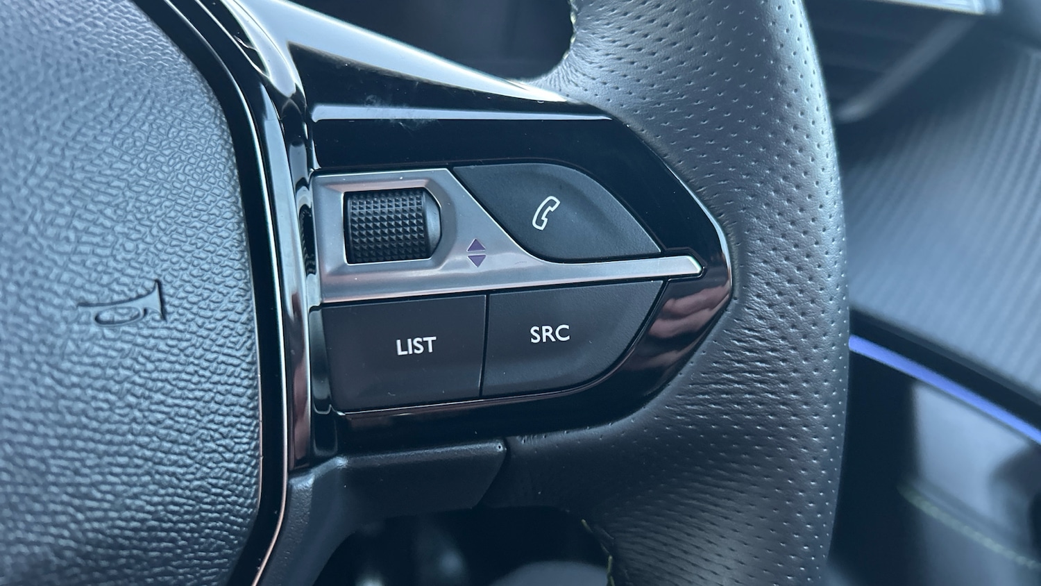 Used Peugeot 2008 2024 for sale - 76914374: Photo 24