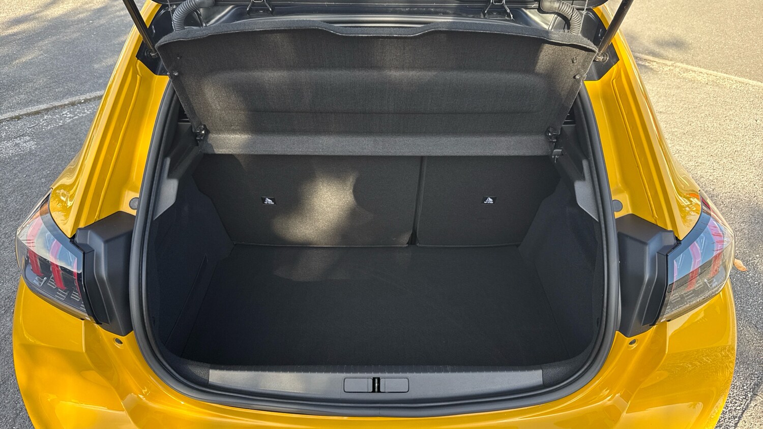 Used Peugeot 208 2022 for sale - 76228675: Photo 19