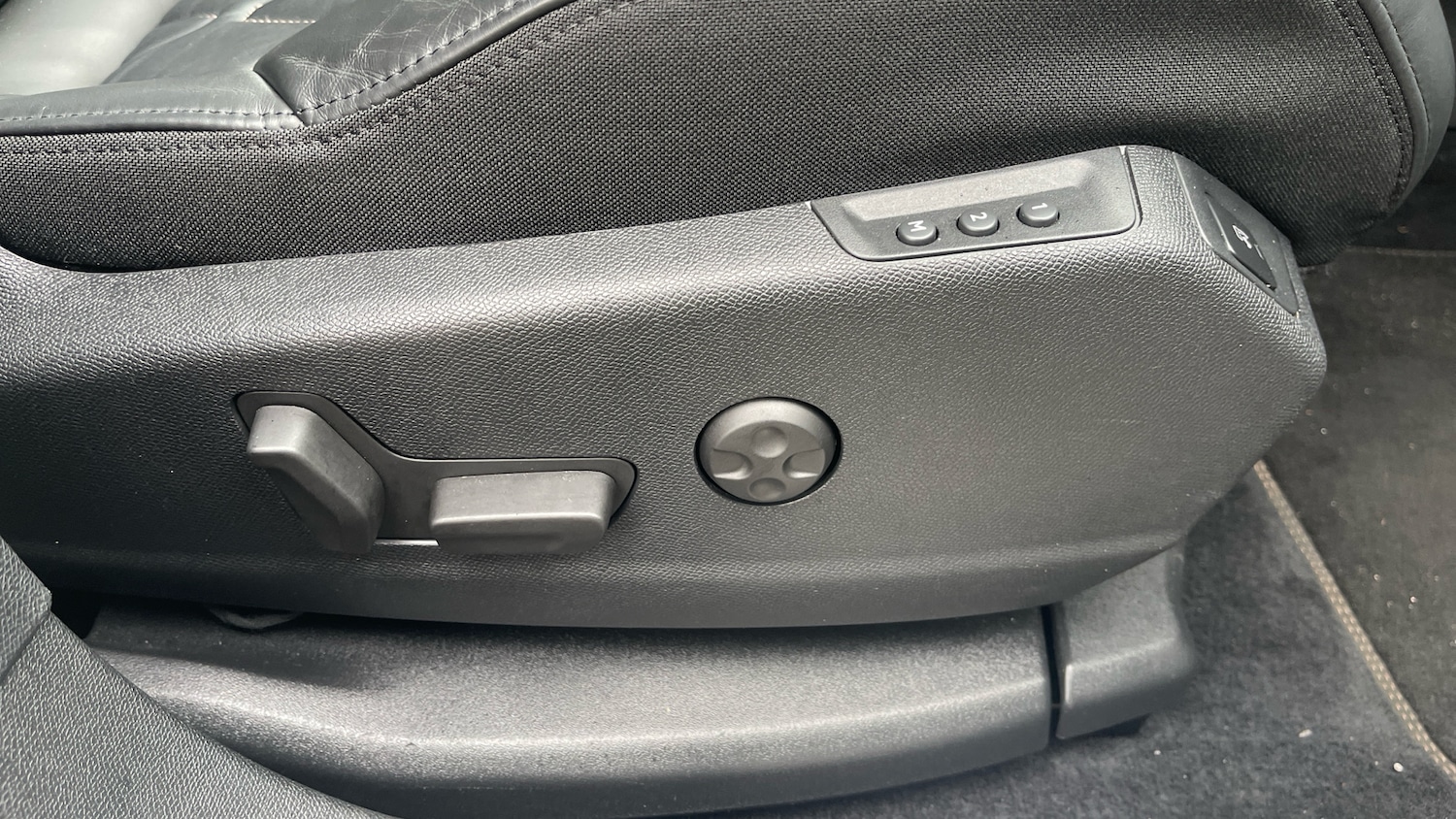 Used Peugeot 3008 2020 for sale - 77659662: Photo 41