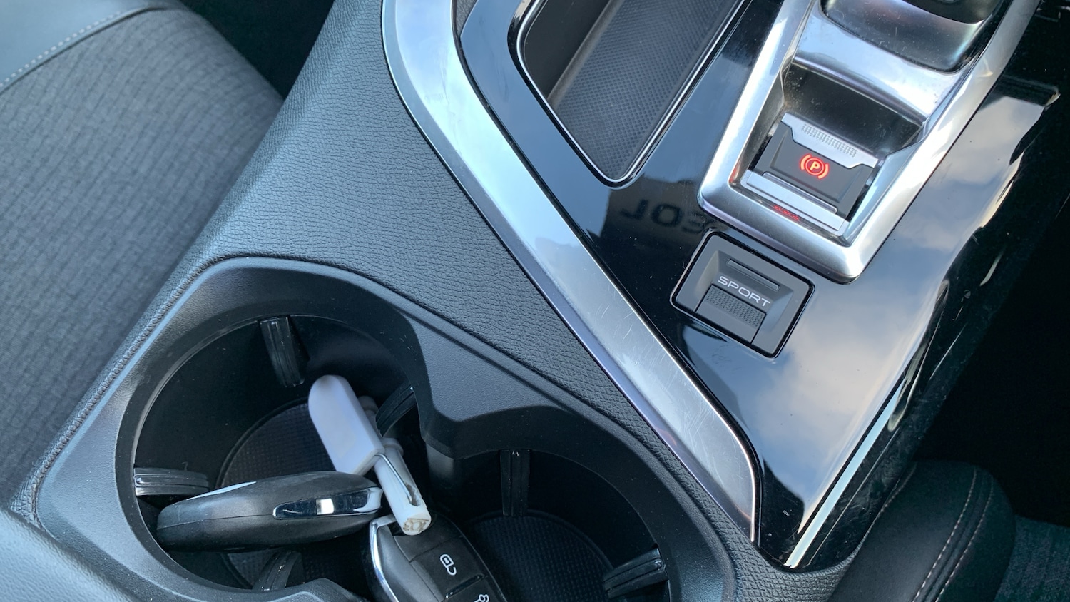 Used Peugeot 3008 2020 for sale - 77239215: Photo 22