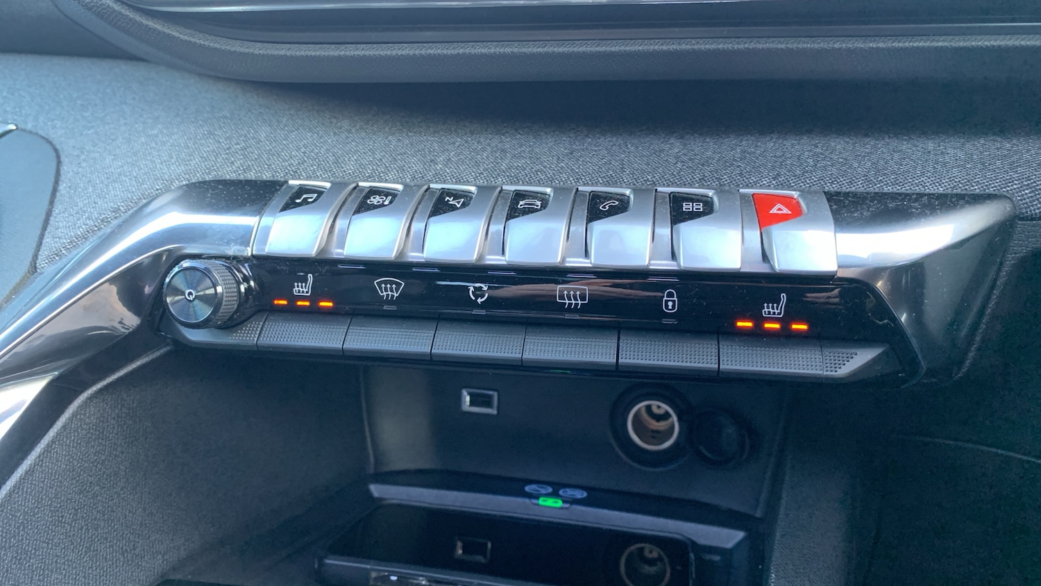 Used Peugeot 3008 2020 for sale - 77239215: Photo 29