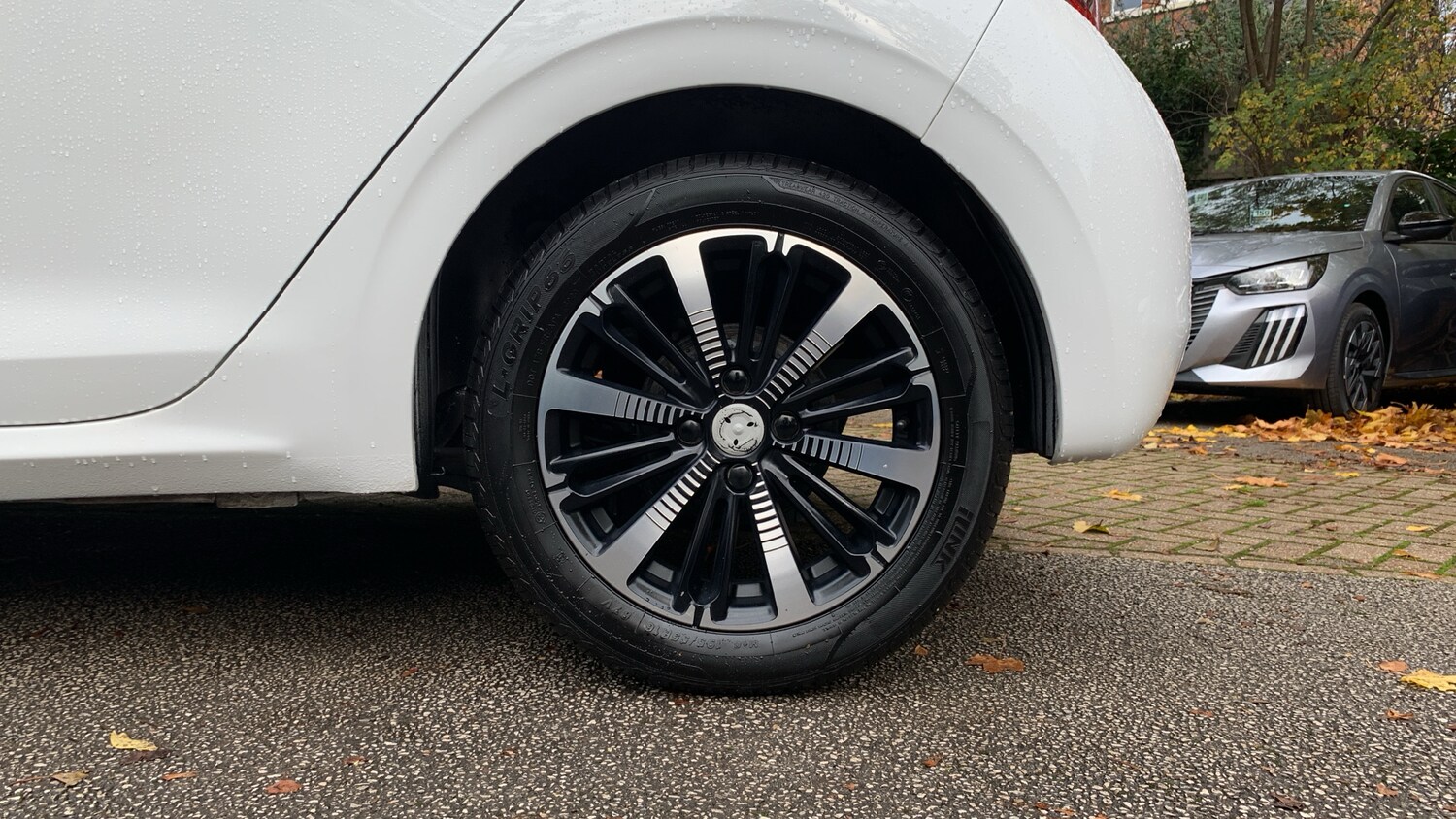 Used Peugeot 208 2019 for sale - 76296653: Photo 15