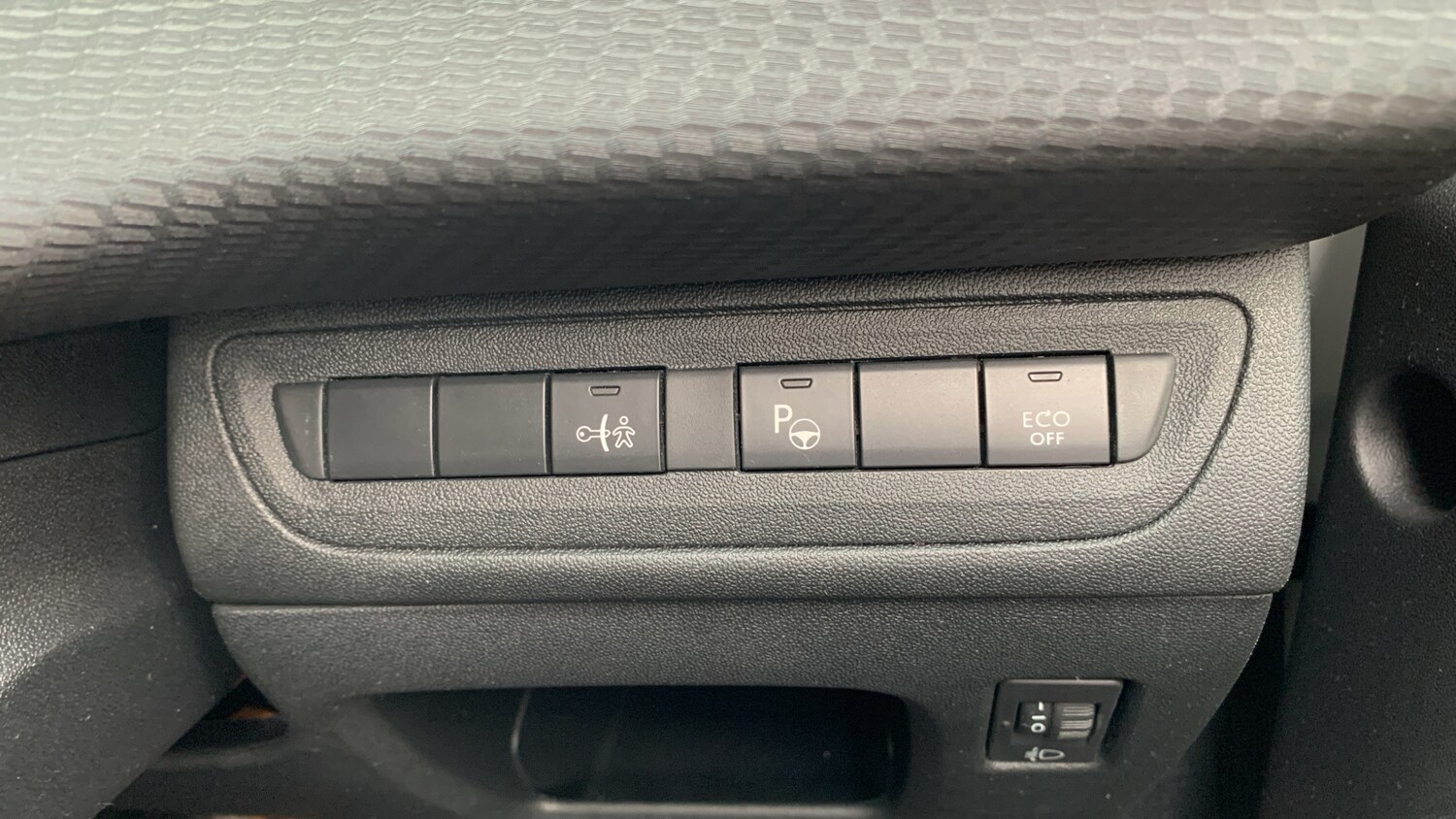 Used Peugeot 208 2019 for sale - 76296653: Photo 34