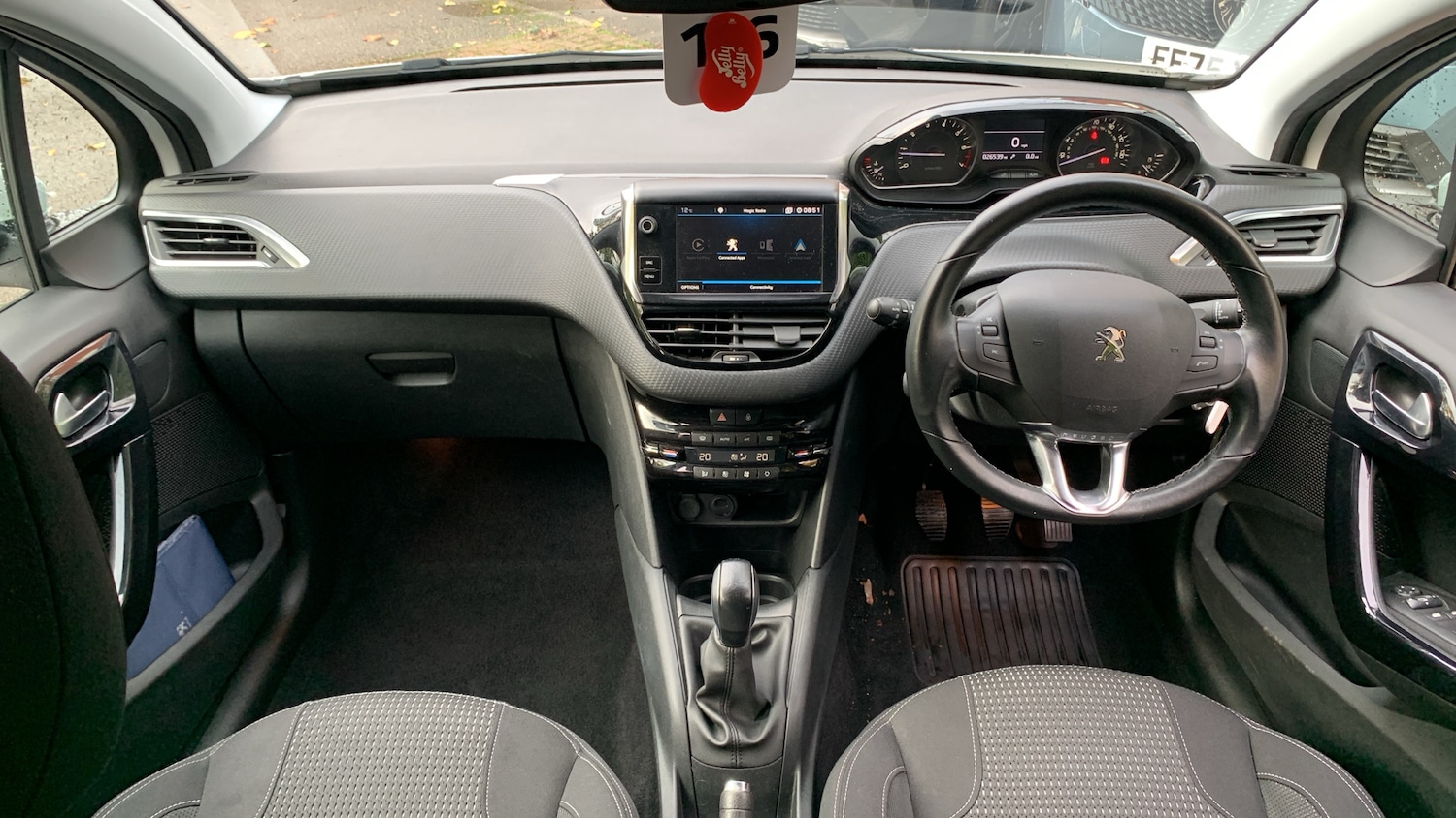 Used Peugeot 208 2019 for sale - 76296653: Photo 4