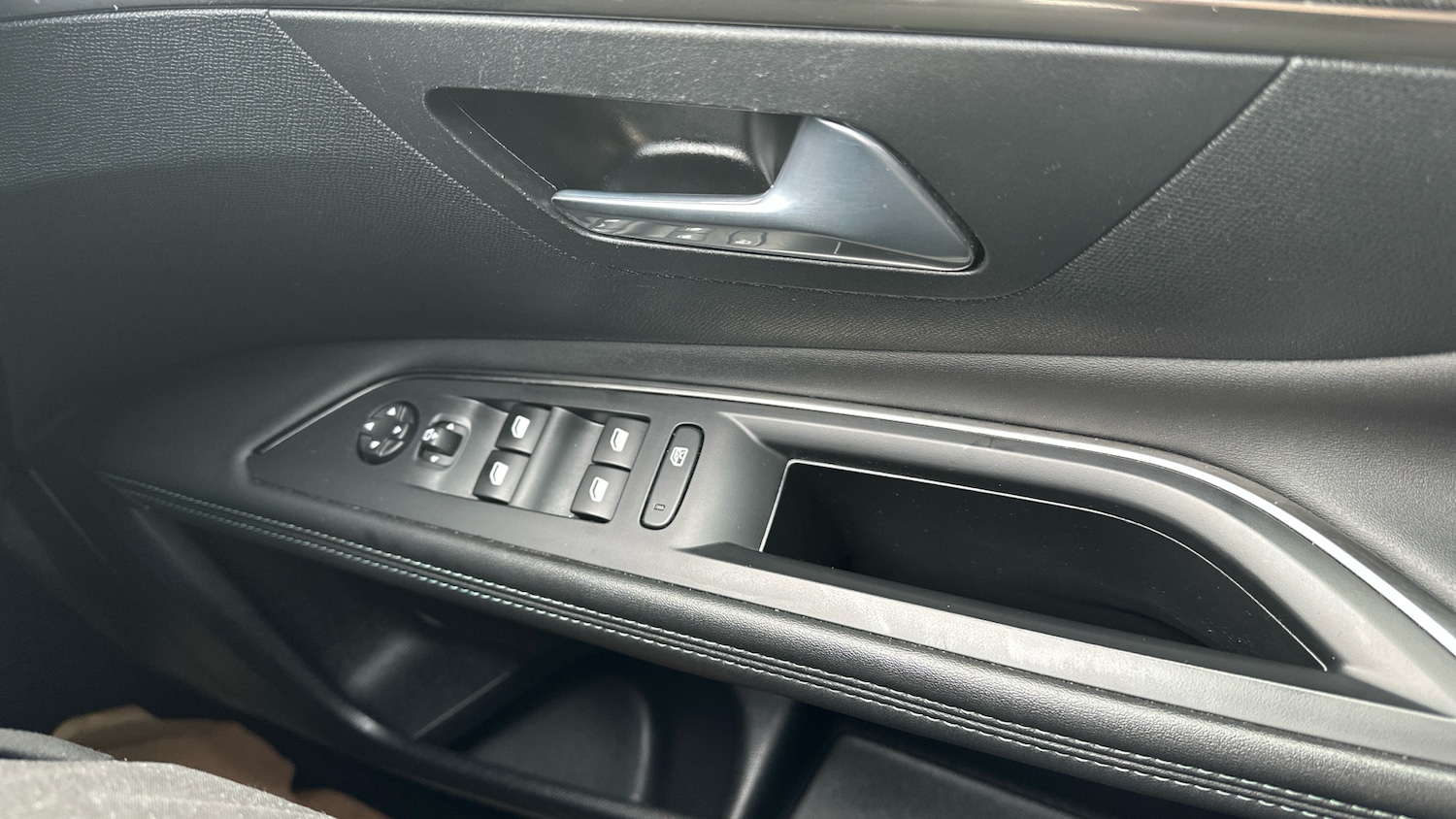 Used Peugeot 3008 2022 for sale - 77292691: Photo 23