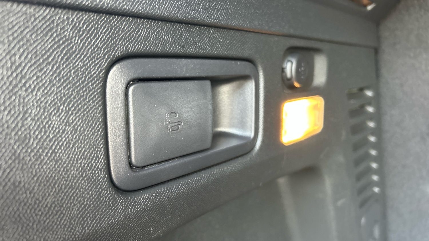 Used Peugeot 3008 2022 for sale - 77599558: Photo 51