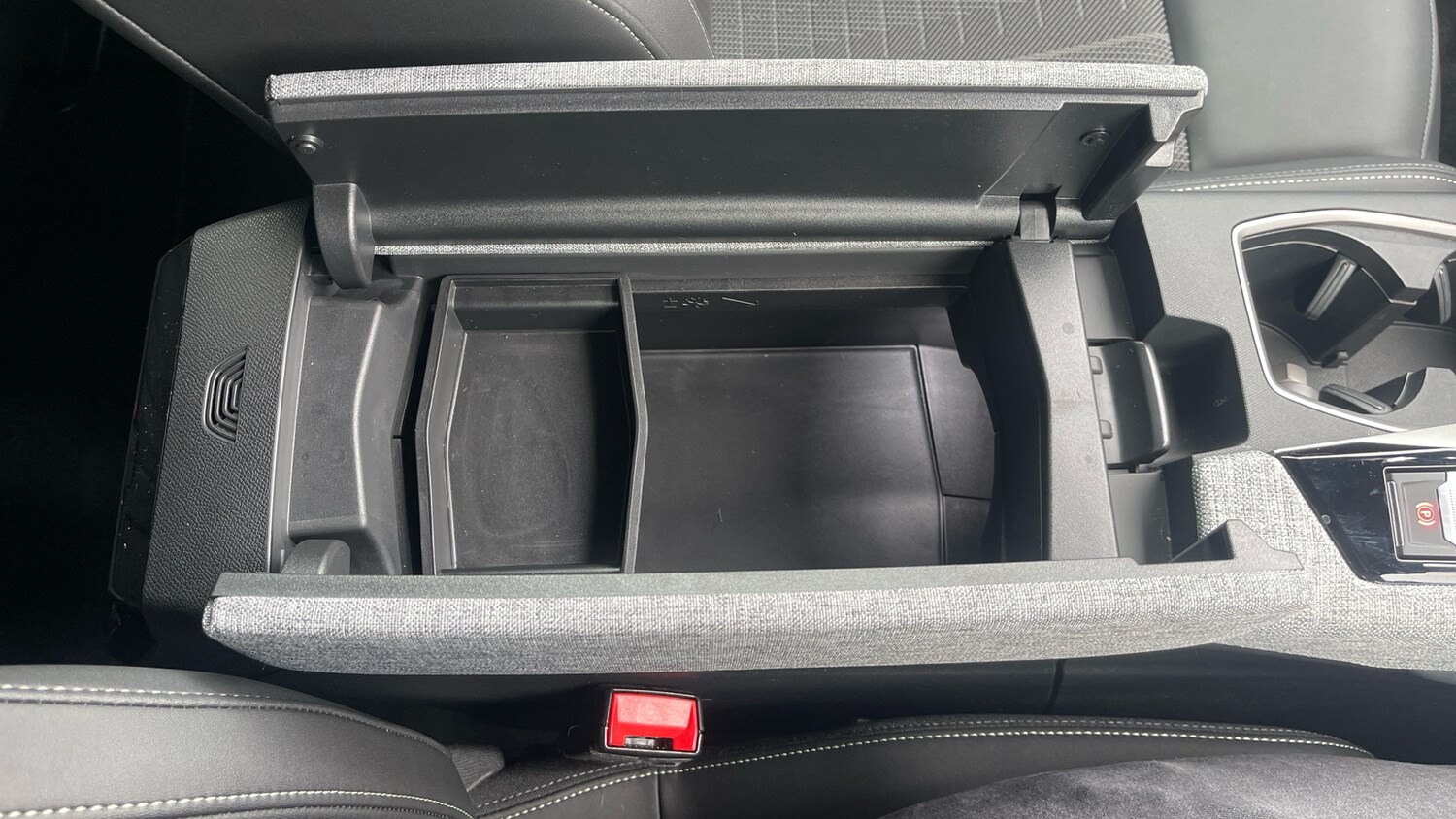 Used Peugeot 5008 2025 for sale - 77599620: Photo 35