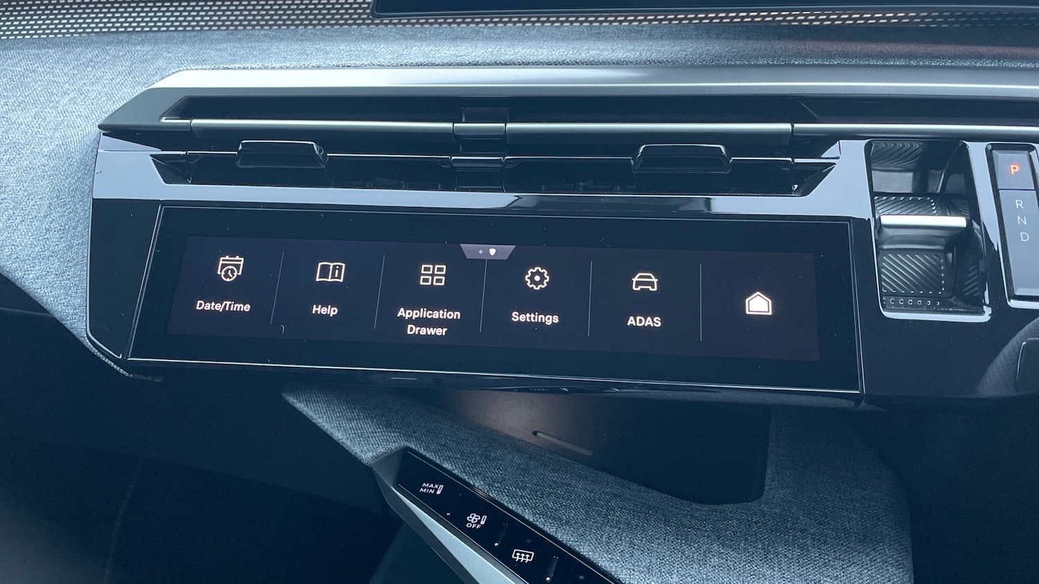 Used Peugeot 3008 2025 for sale - 76977308: Photo 30