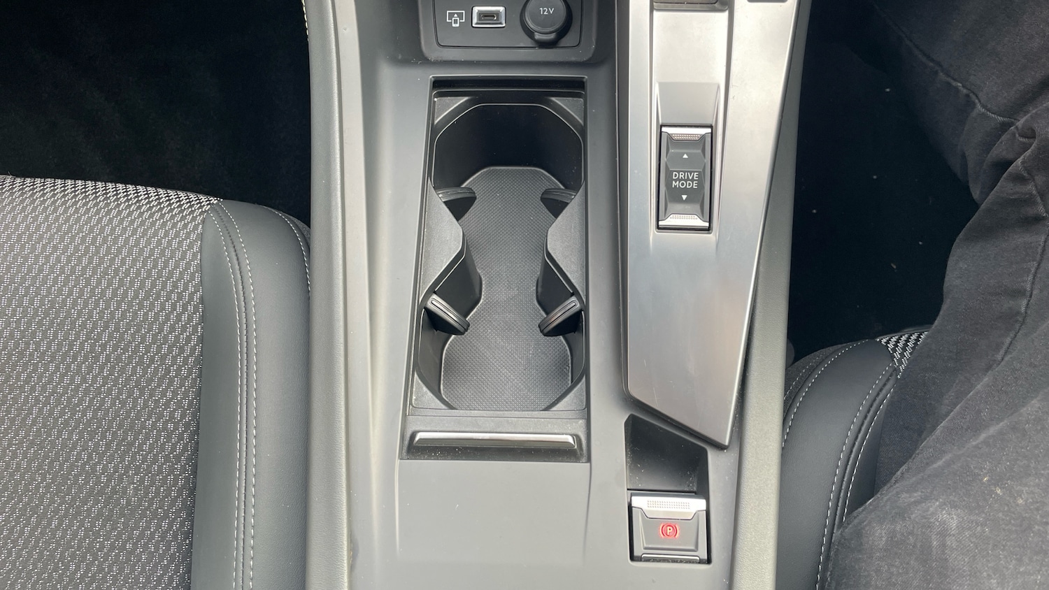 Used Peugeot 408 2025 for sale - 78048829: Photo 38