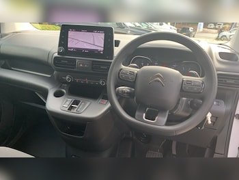 Used Citroen Berlingo 2024 for sale - 75187960: Photo