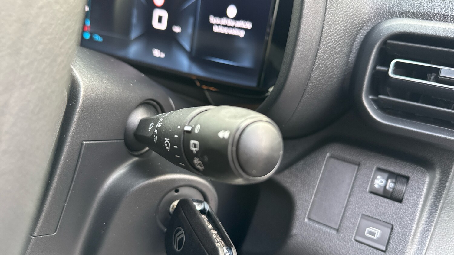 Used Citroen Berlingo 2024 for sale - 76887937: Photo 28