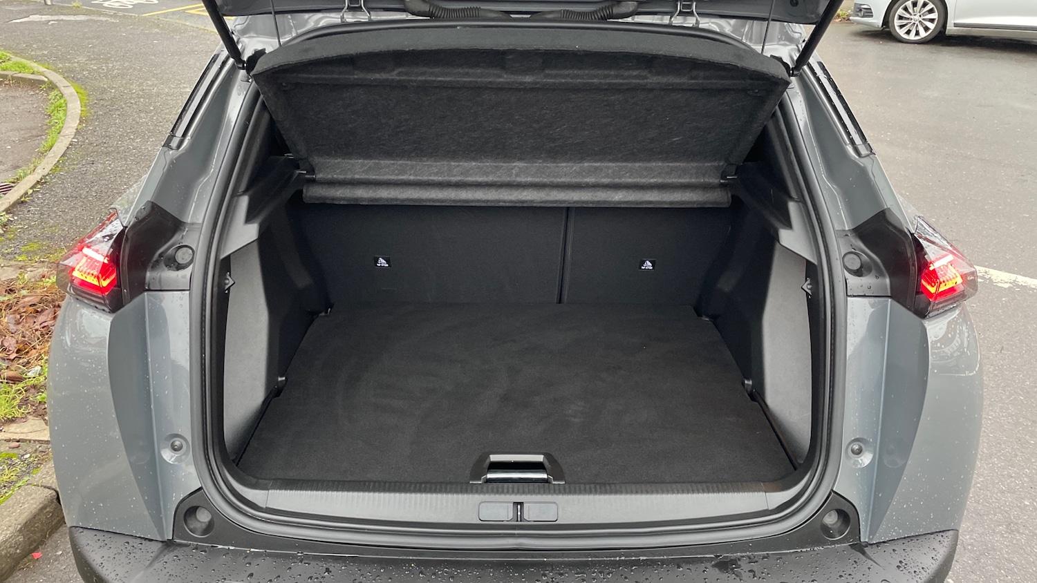 Used Peugeot 2008 2024 for sale - 76900047: Photo 19