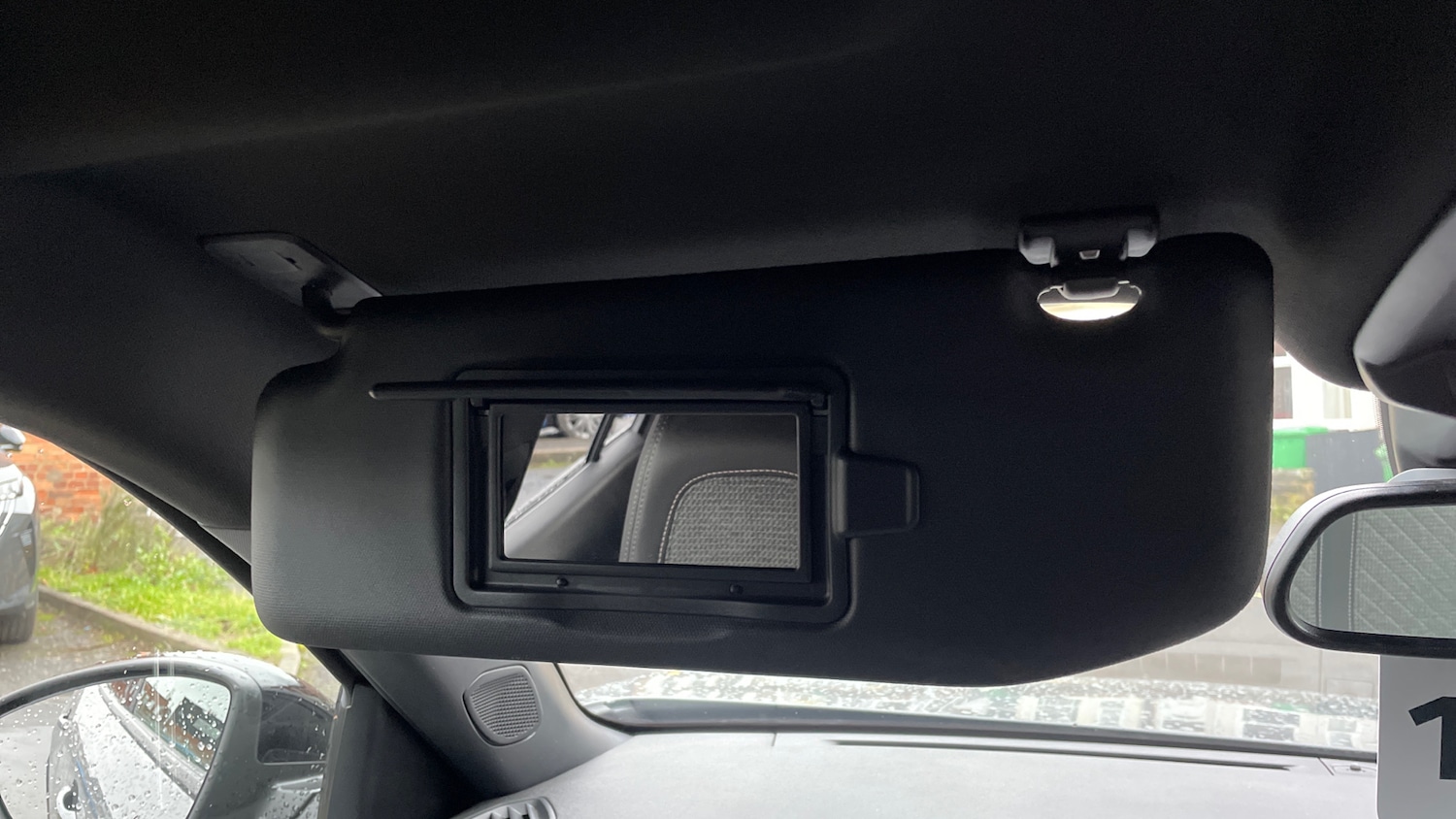 Used Peugeot 2008 2024 for sale - 76900047: Photo 36