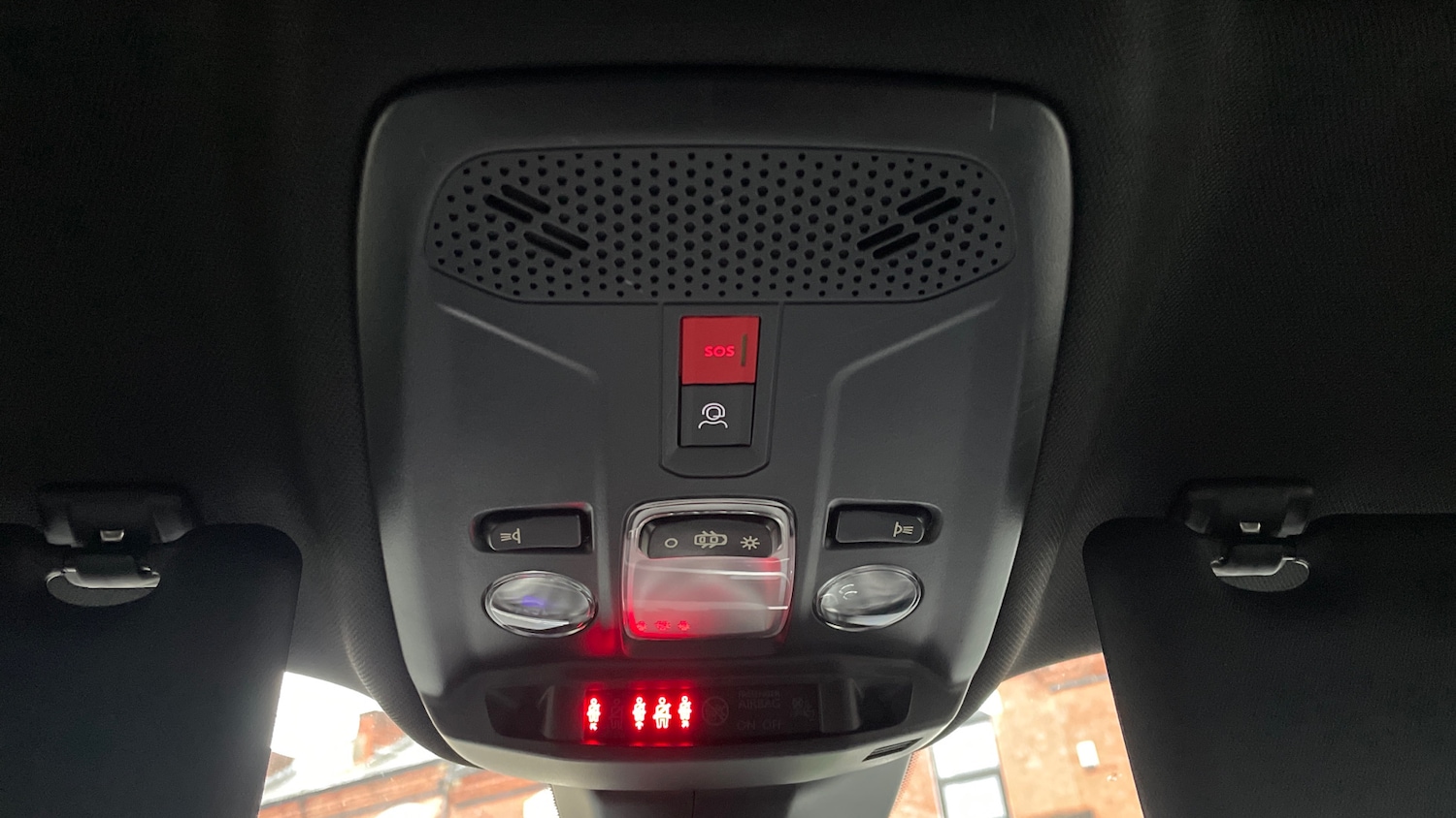 Used Peugeot 2008 2024 for sale - 76900047: Photo 39