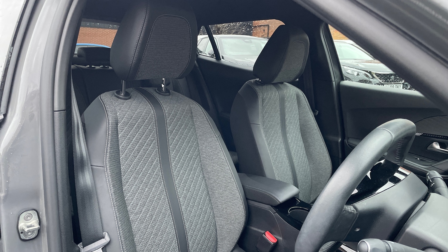 Used Peugeot 2008 2024 for sale - 76900047: Photo 42