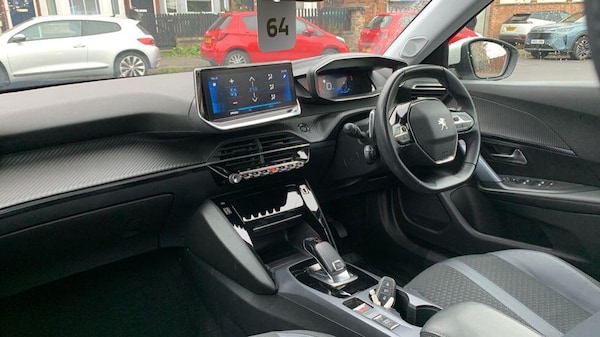 Used Peugeot 2008 2021 for sale - 76260919: Photo 16