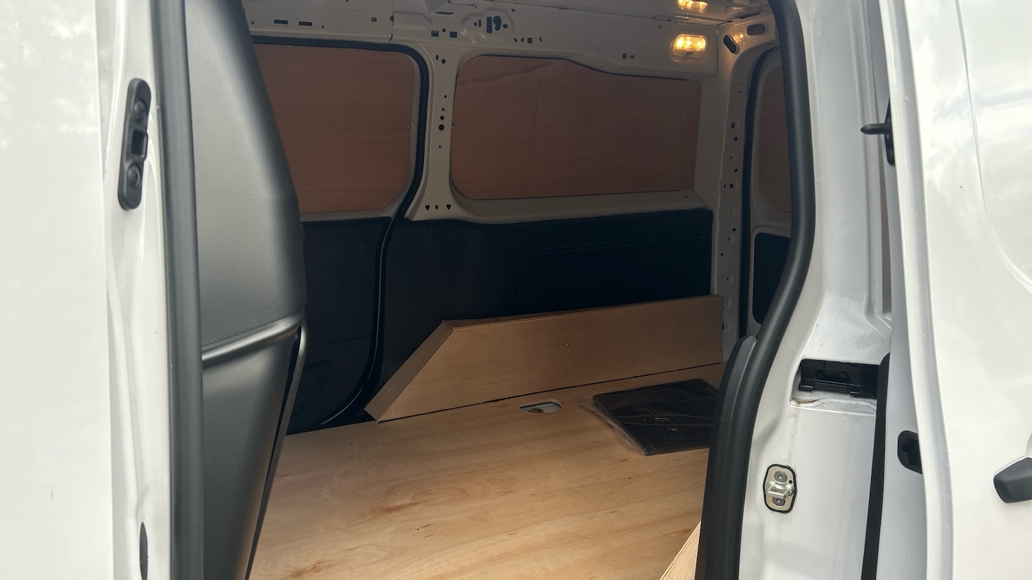 Used Peugeot Partner 2025 for sale - 77959142: Photo 25