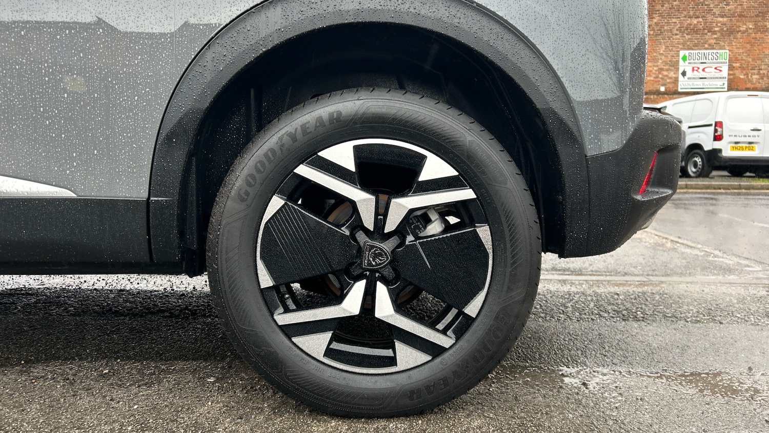 Used Peugeot 2008 2023 for sale - 77626865: Photo 15