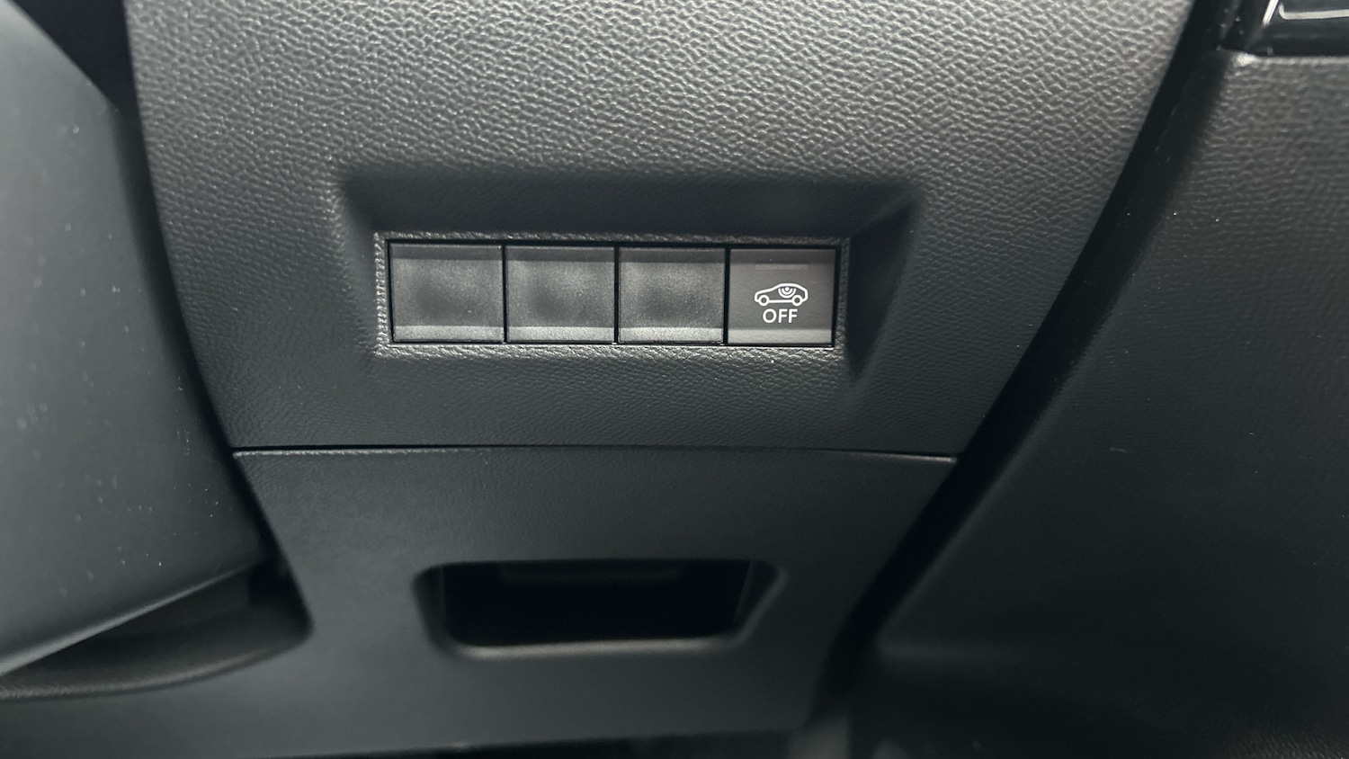 Used Peugeot 2008 2023 for sale - 77626865: Photo 34