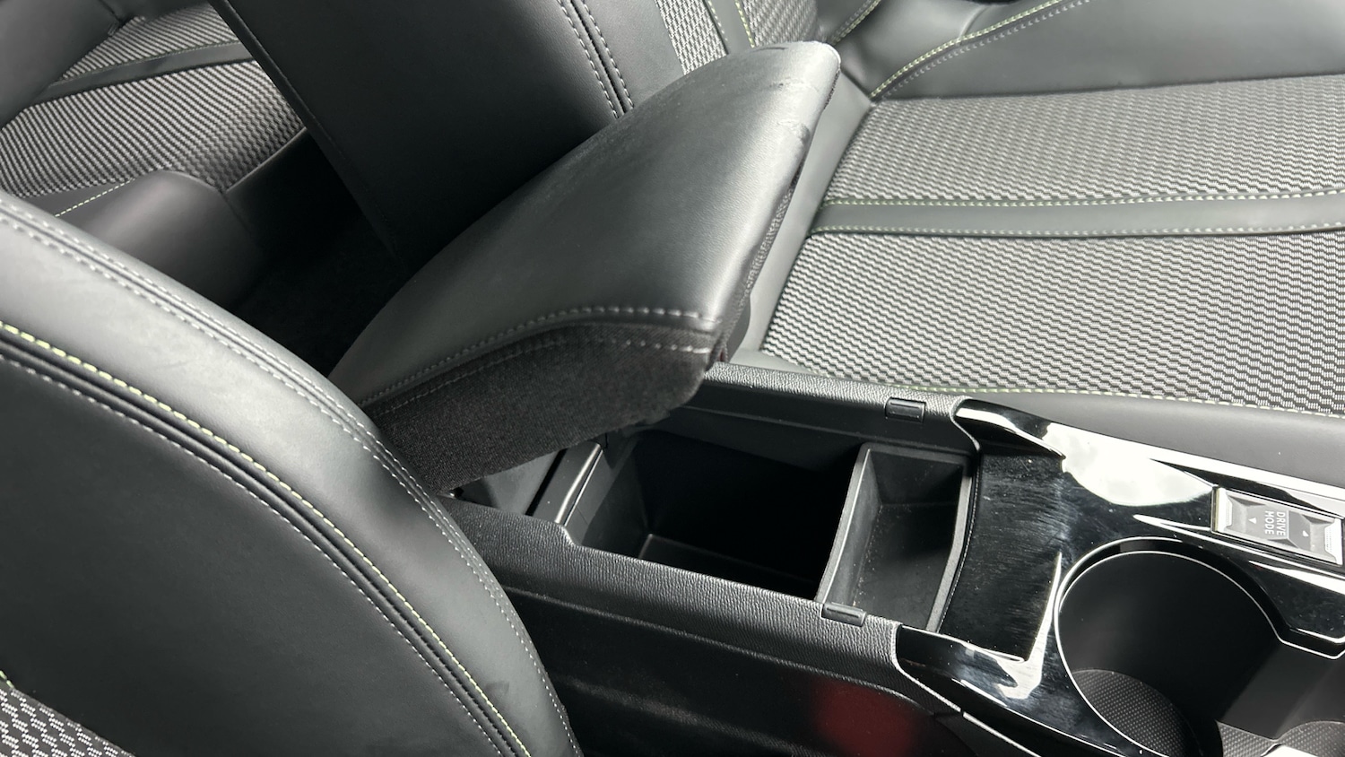 Used Peugeot 2008 2023 for sale - 77626865: Photo 53