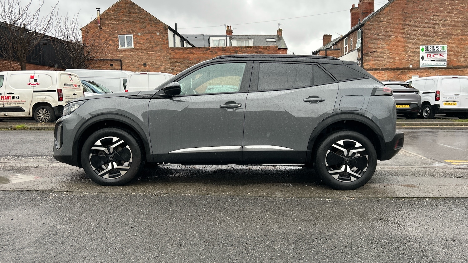 Used Peugeot 2008 2023 for sale - 77626865: Photo 6