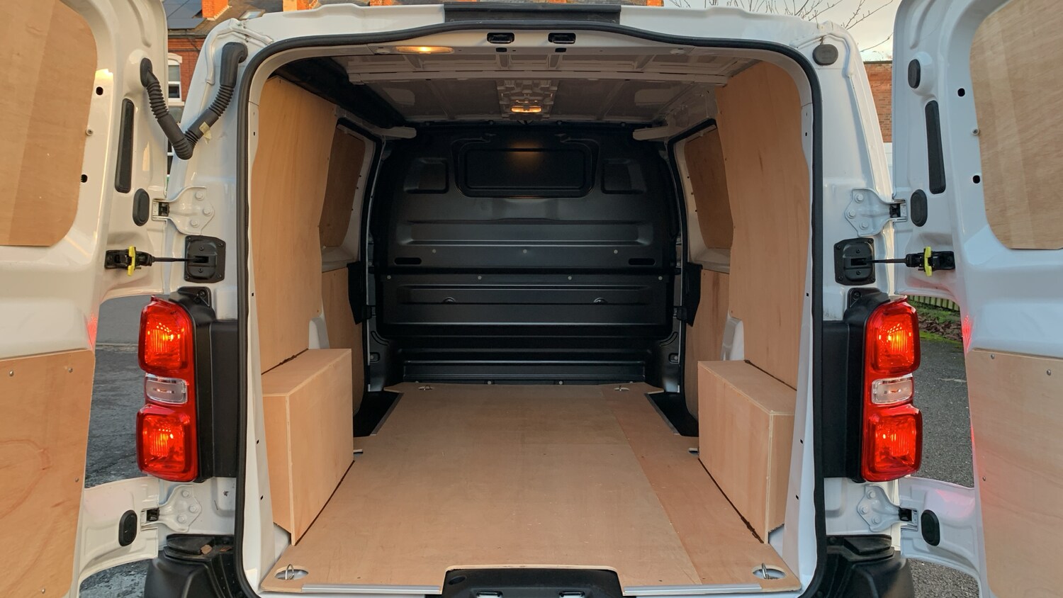 Used Citroen Dispatch 2024 for sale - 76887905: Photo 20
