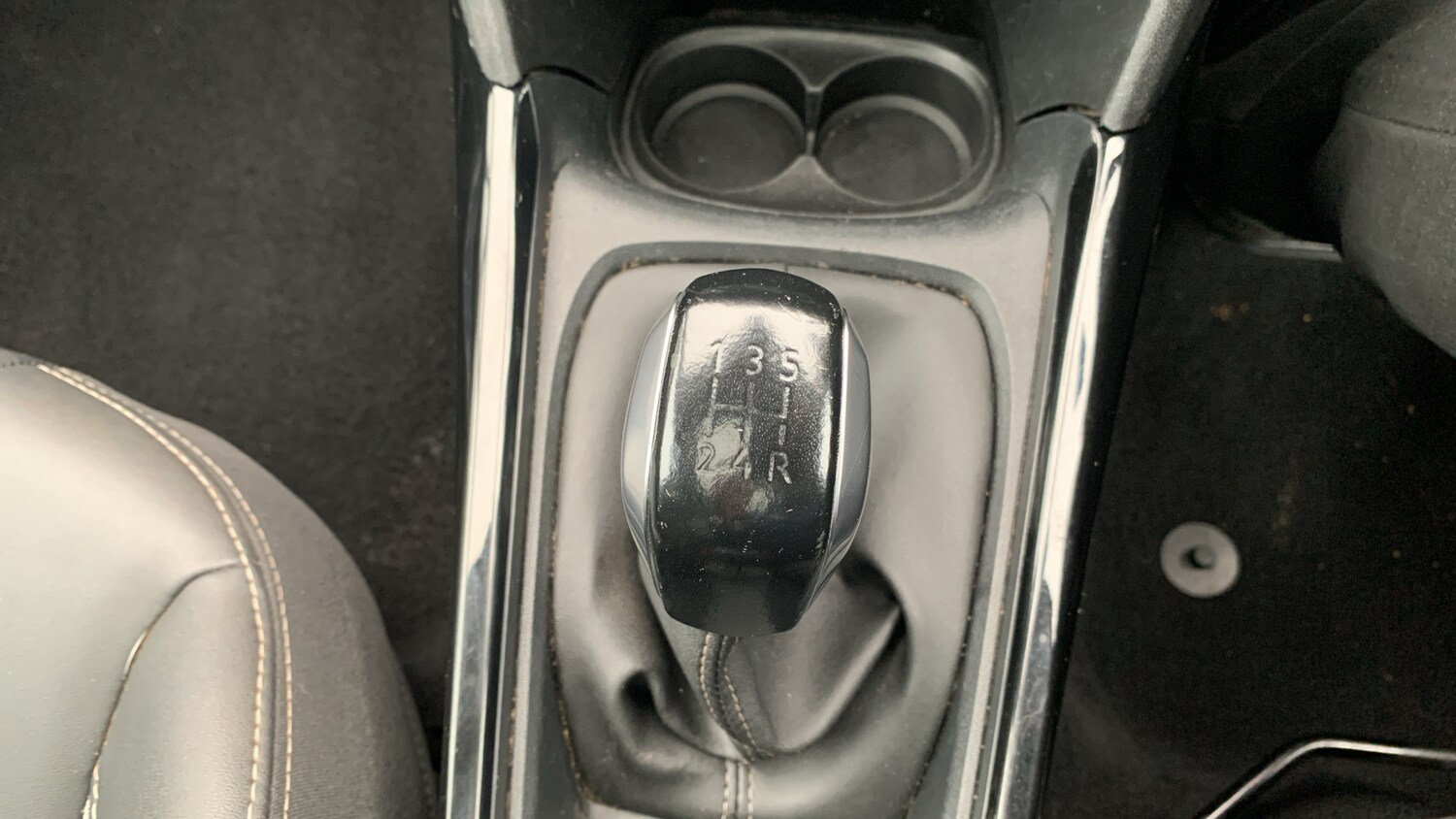 Used Peugeot 2008 2019 for sale - 76574348: Photo 21