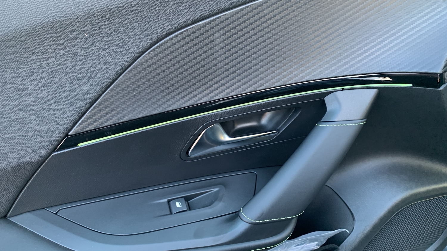 Used Peugeot 2008 2023 for sale - 77254257: Photo 39