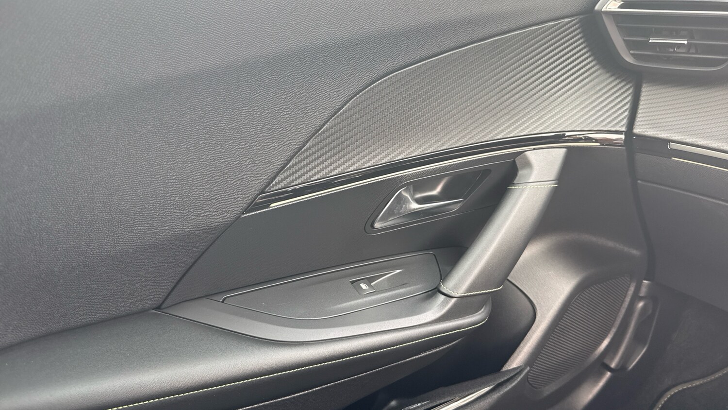 Used Peugeot 2008 2024 for sale - 76154029: Photo 41