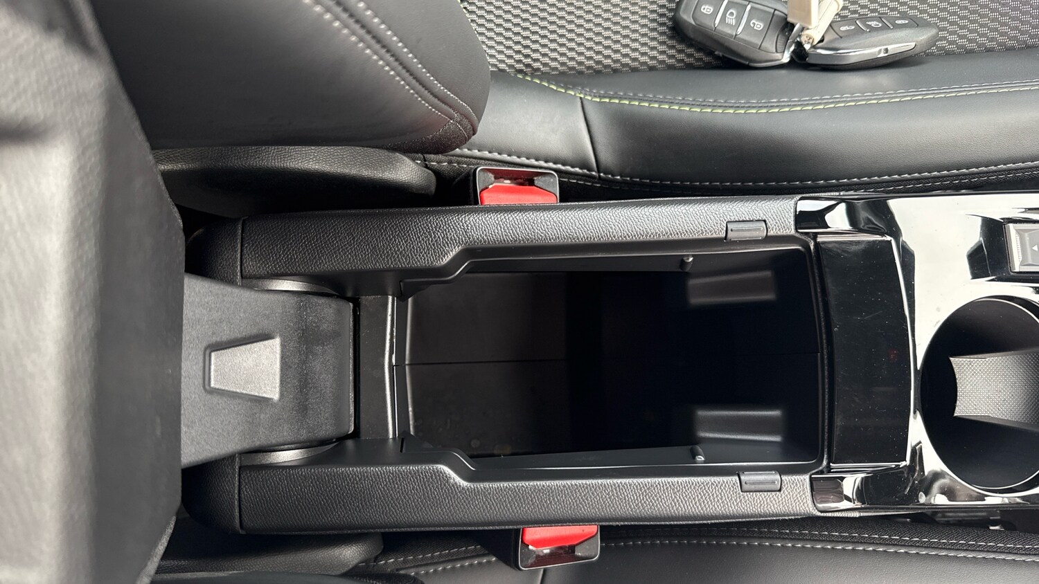 Used Peugeot 2008 2024 for sale - 76154029: Photo 56