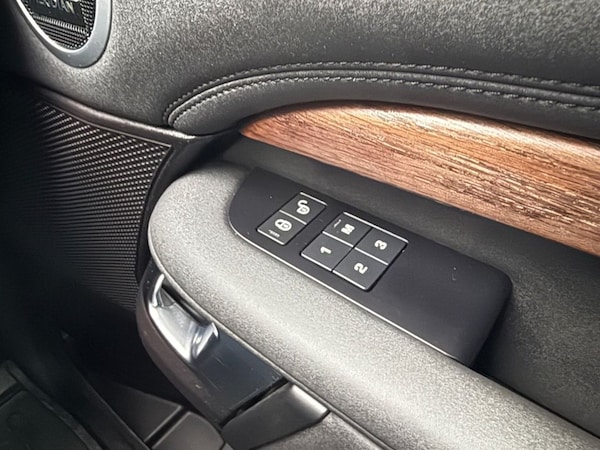 Used Land Rover Discovery 2018 for sale - 76303967: Photo 27