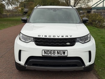 Used Land Rover Discovery 2018 for sale - 76303967: Photo 2