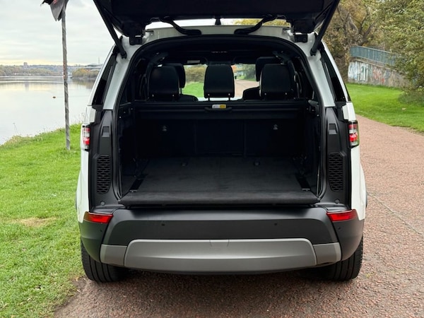 Used Land Rover Discovery 2018 for sale - 76303967: Photo 6