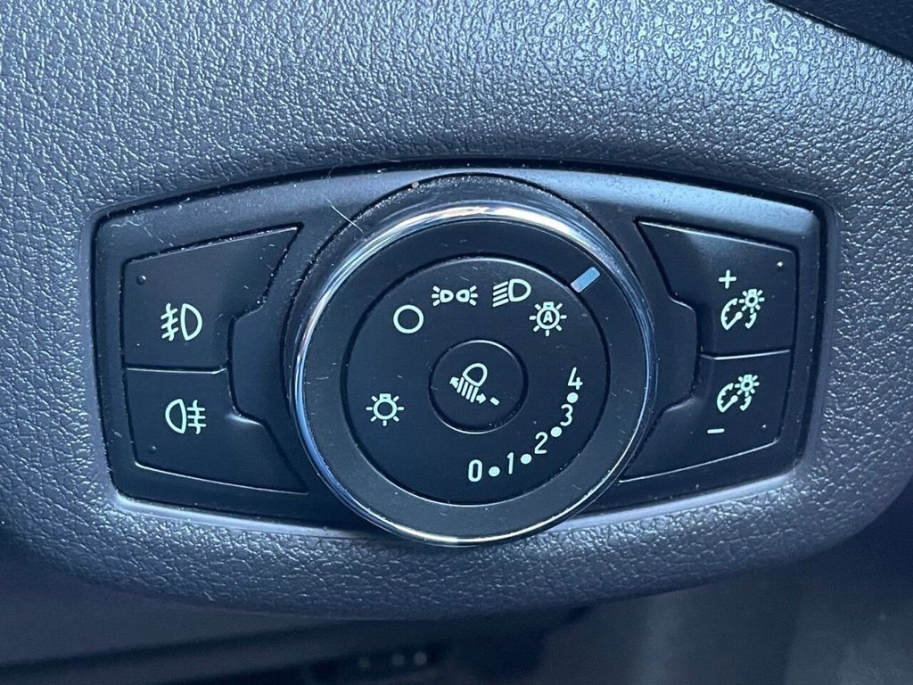 Used Ford Transit Connect 2015 for sale - 78140761: Photo 12