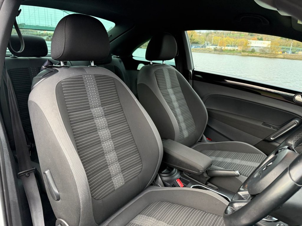 Used Volkswagen Beetle 2014 for sale - 76670616: Photo 11