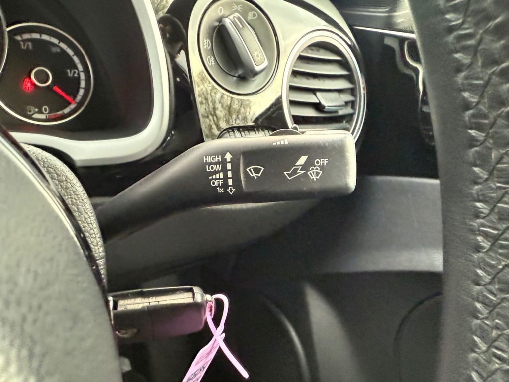 Used Volkswagen Beetle 2014 for sale - 76670616: Photo 22