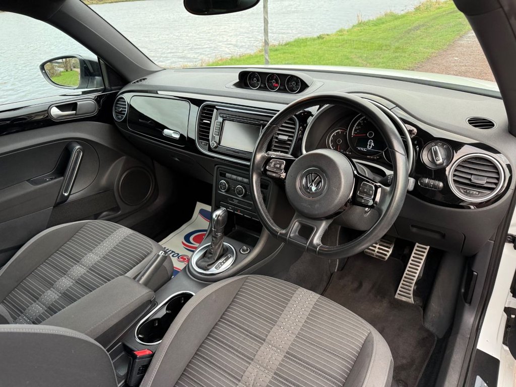 Used Volkswagen Beetle 2014 for sale - 76670616: Photo 9